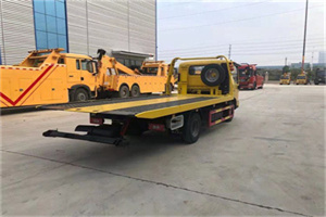 会理非事故拖车