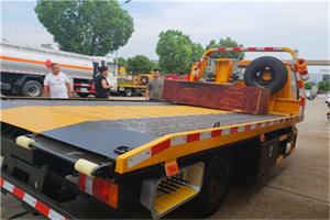 会理附近拖车电话号码服务